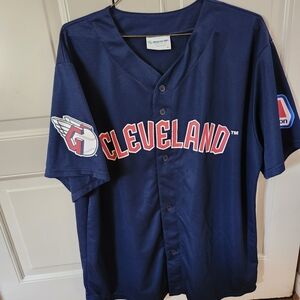 Cleveland Indians Major League Baseball Tag  Says XL But It Fits Like Men's M